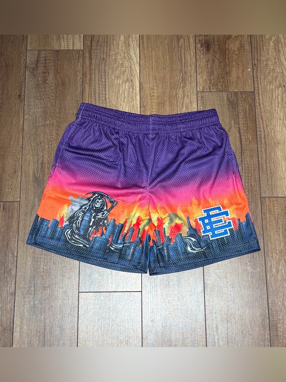 Eric Emanuel EE Purple Skyline Grim Reaper Burning City Mesh Shorts Size Large